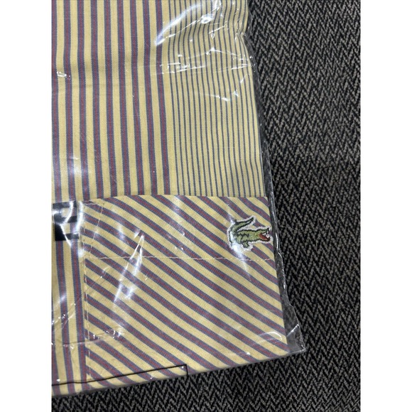 Lacoste Short Sleeve Button Down Men’s Dress Shirt With Pocket Size 45 NWT! - Picture 3 of 4
